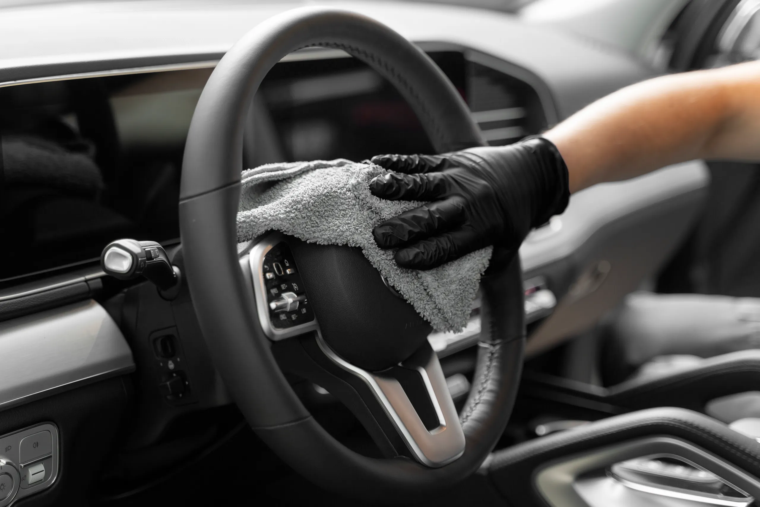 ¿Qué hacer al vender un coche? Una buena limpieza es clave para aumentar el valor del vehículo
