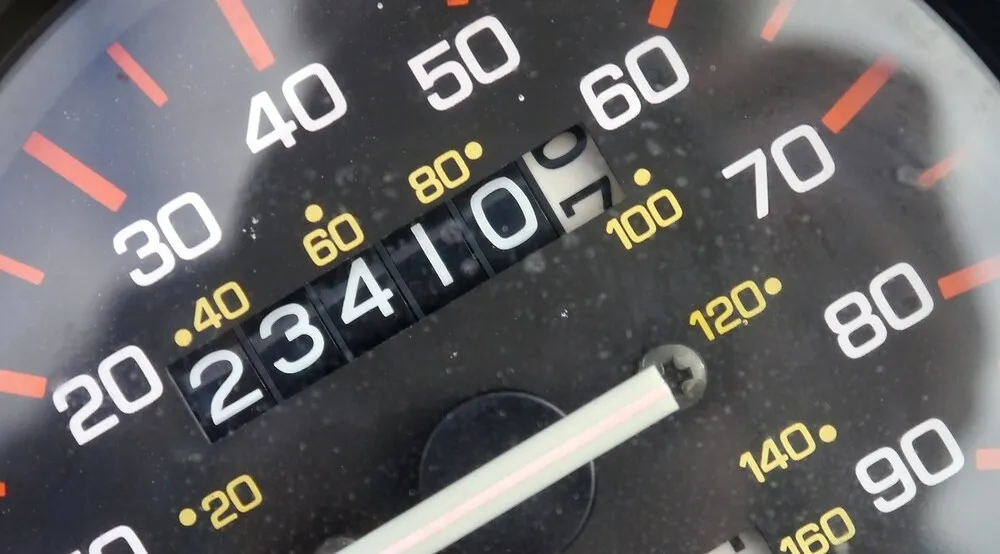 Hay que conocer los km del coche antes de comprar o vender.